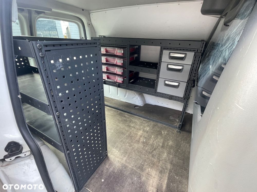 Volkswagen Caddy - 9