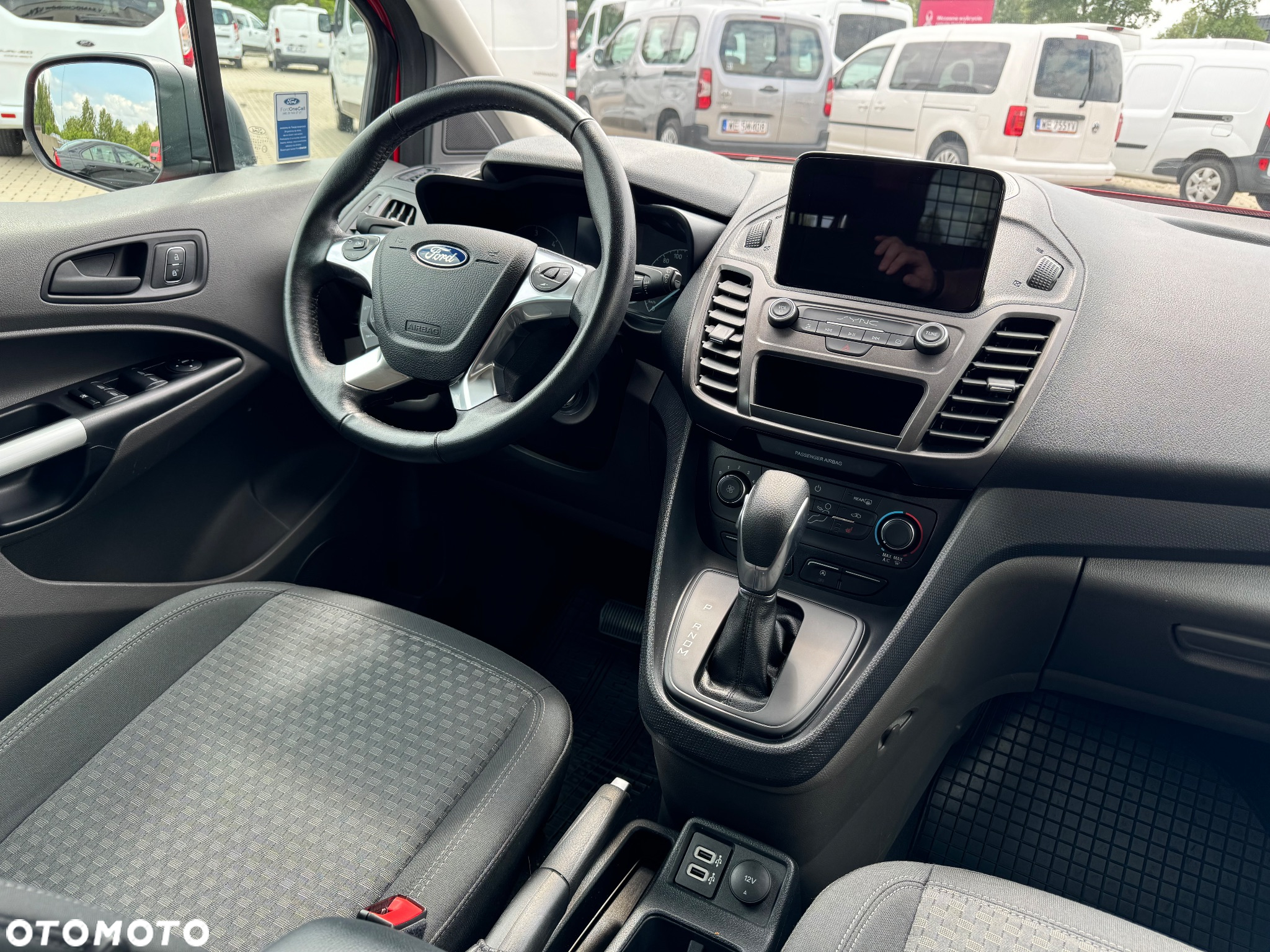 Ford Transit Connect Kombi 230 L2 Trend PowerShift - 32