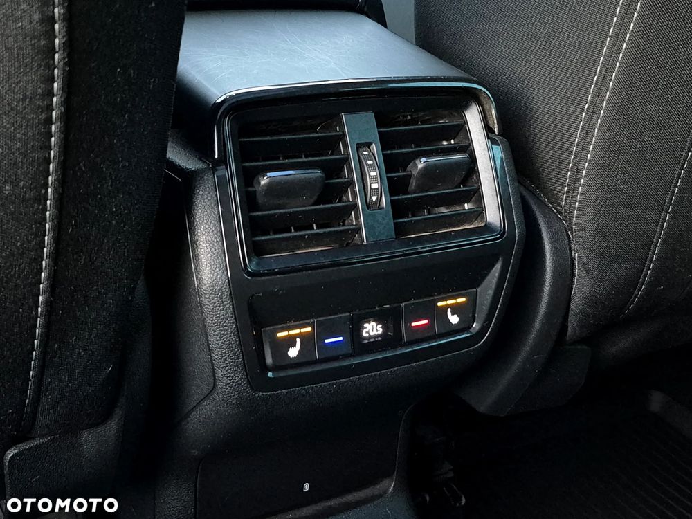 Skoda Karoq 2.0 TDI 4x4 DSG Sportline - 24