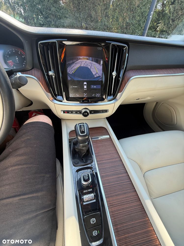 Volvo S60 T6 AWD Momentum Pro - 13