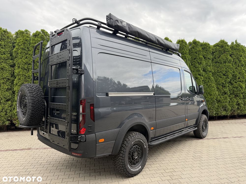 Mercedes-Benz Sprinter - 6