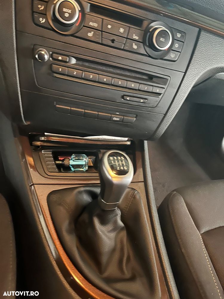 BMW Seria 1 123d - 8