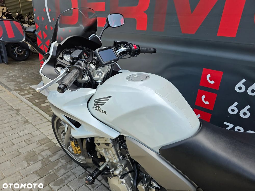 Honda CBF - 10