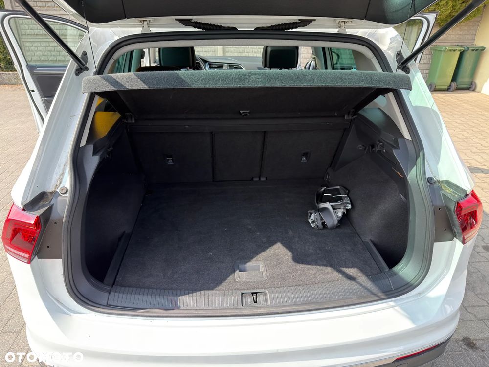 Volkswagen Tiguan - 30