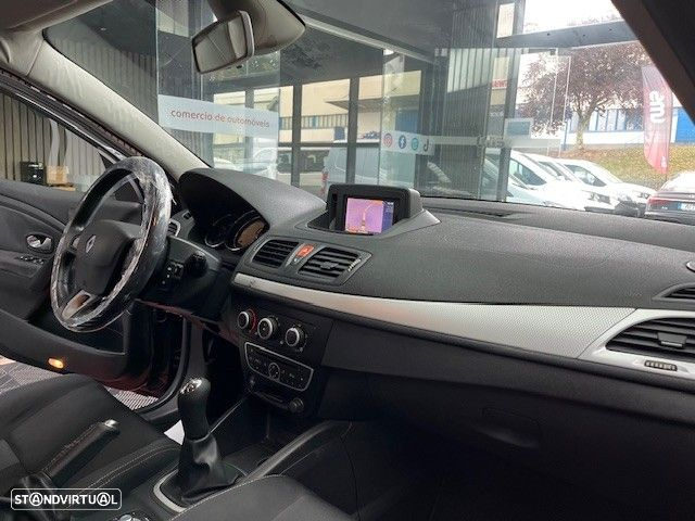 Renault Mégane 1.5 dCi Dynamique - 9