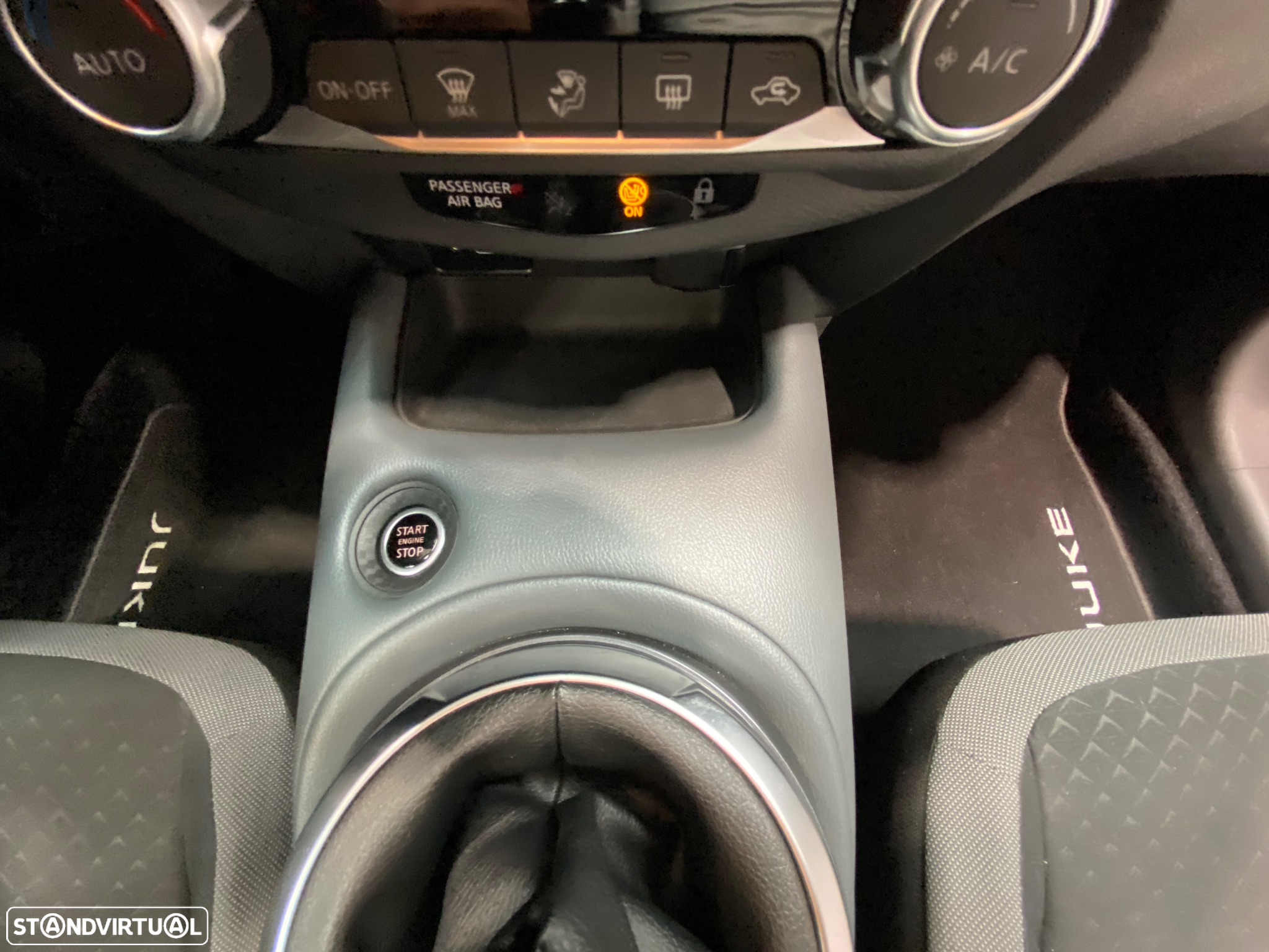 Nissan Juke 1.0 DIG-T N-Connecta - 18