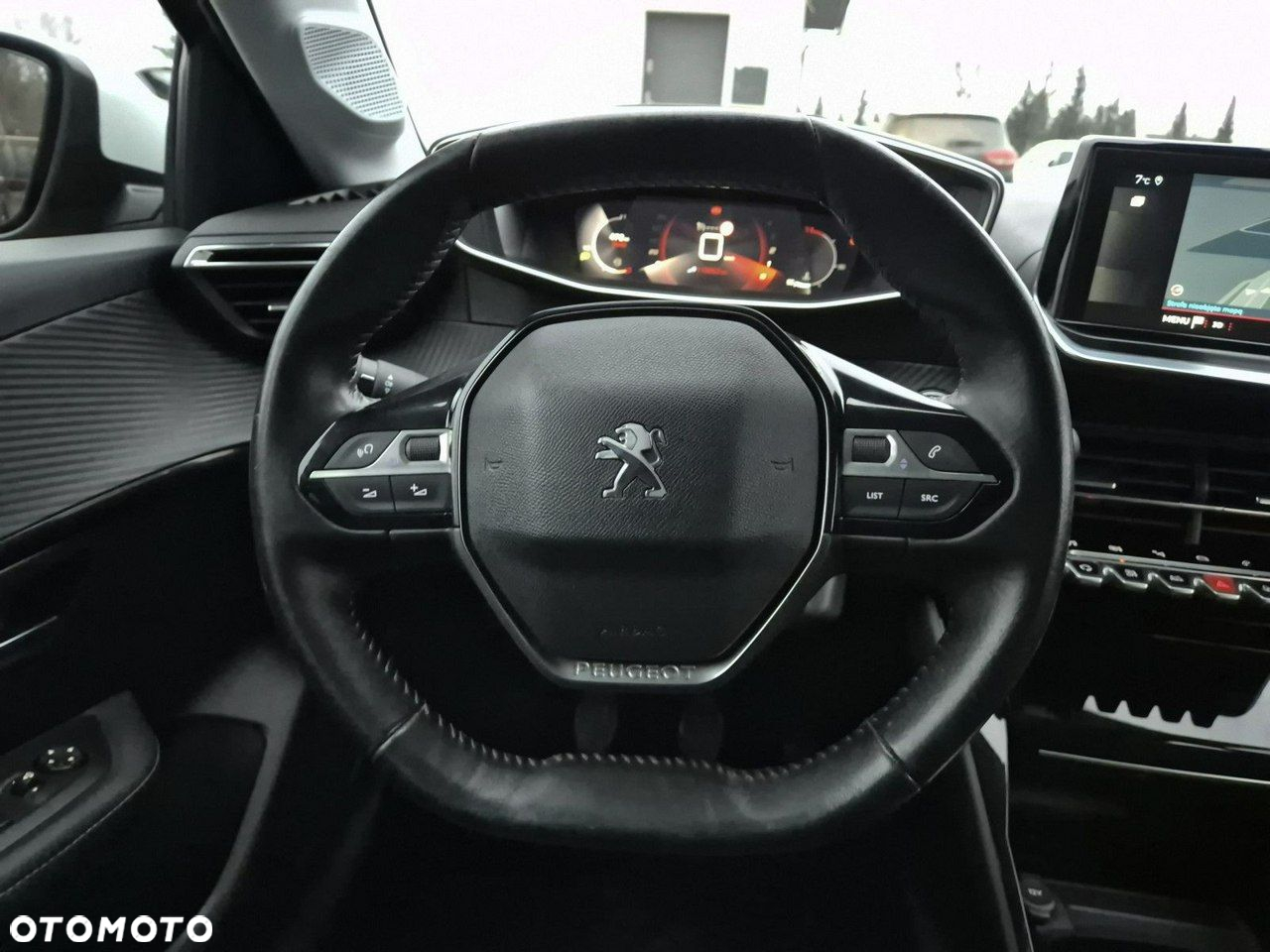 Peugeot 208 - 27