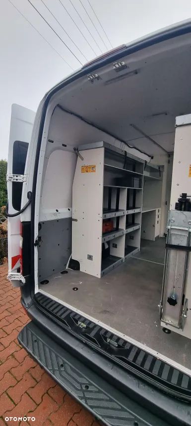 Mercedes-Benz SPRINTER - 13
