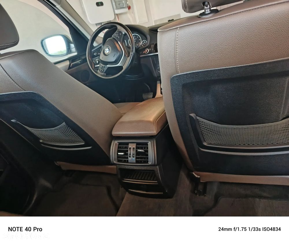 BMW X3 xDrive20d - 16