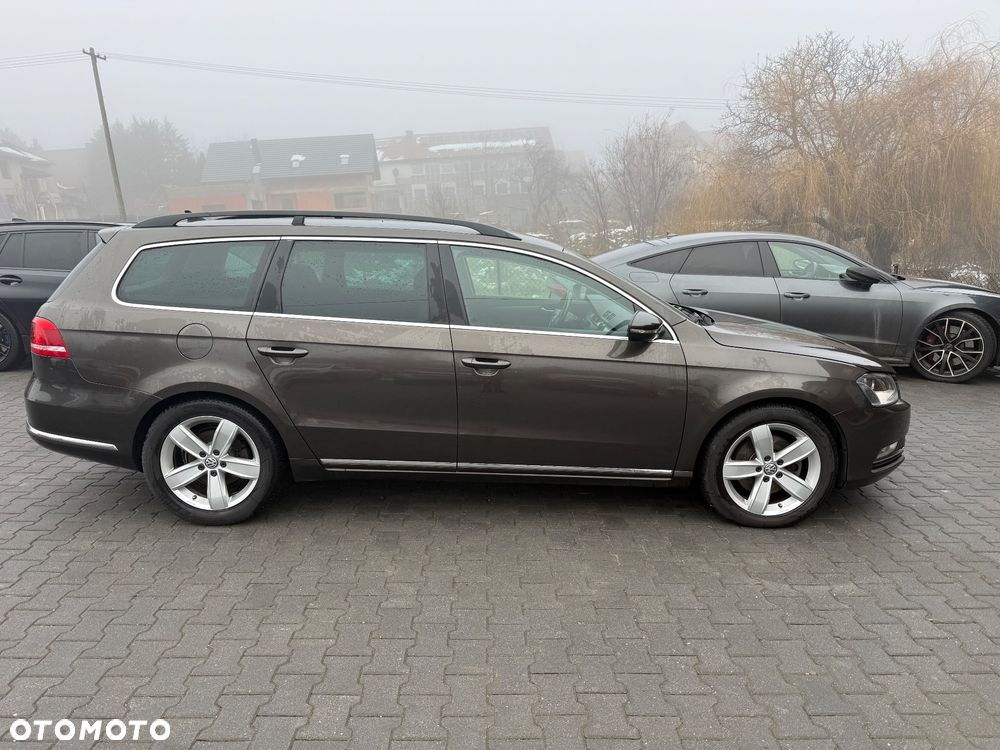 Volkswagen Passat 2.0 TDI Comfortline DSG - 4