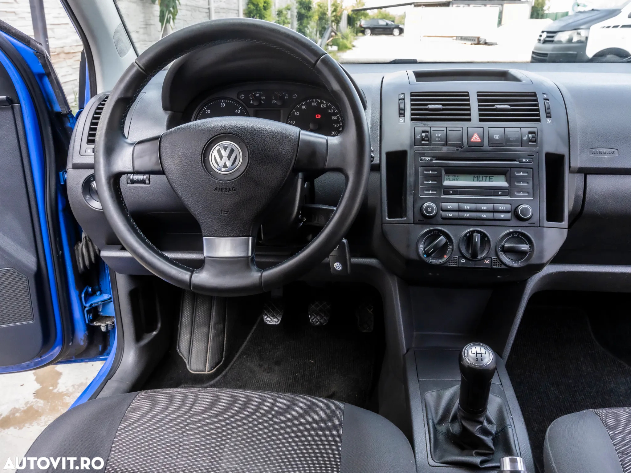 Volkswagen Polo 1.4 TDI Attractive - 12