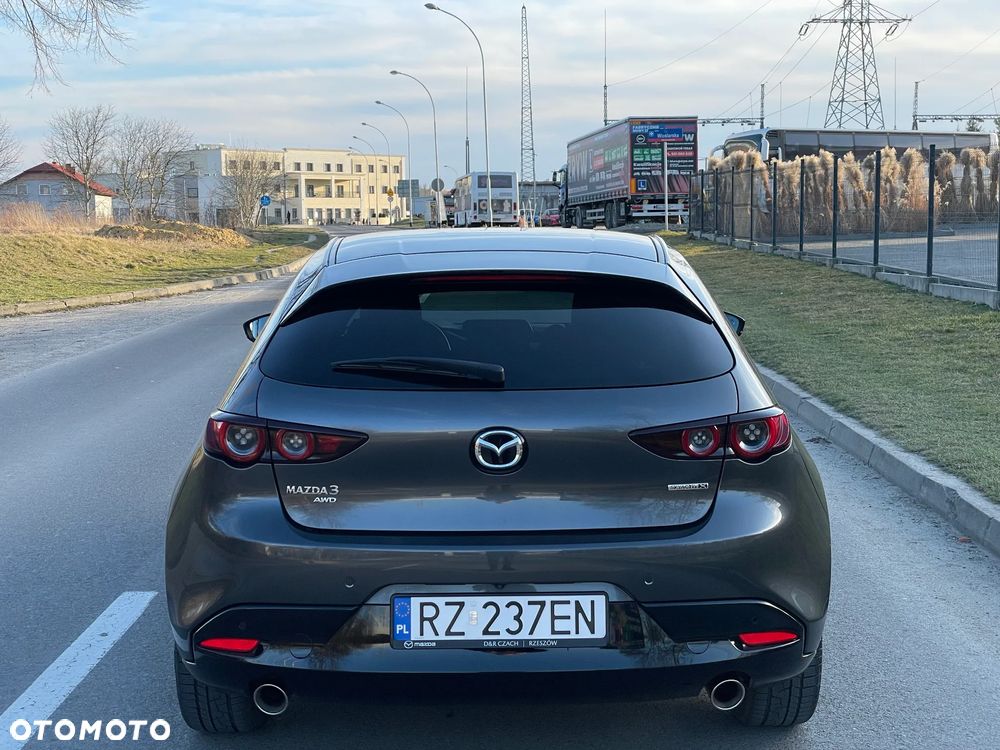 Mazda 3 2.0 mHEV AWD Hikari - 16