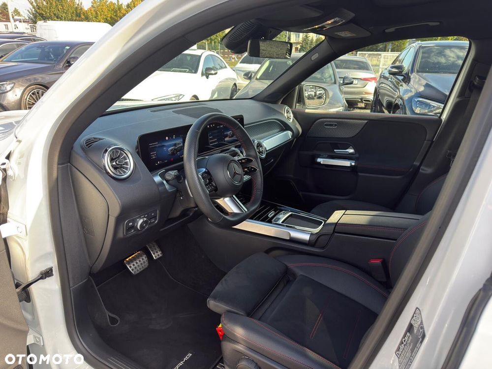 Mercedes-Benz GLB 200 AMG Line 7G-DCT - 16