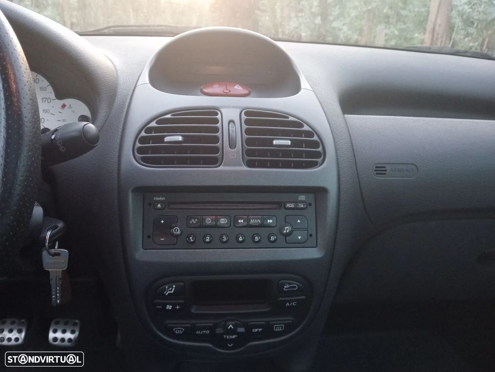 Peugeot 206 1.1 Black & Silver - 10