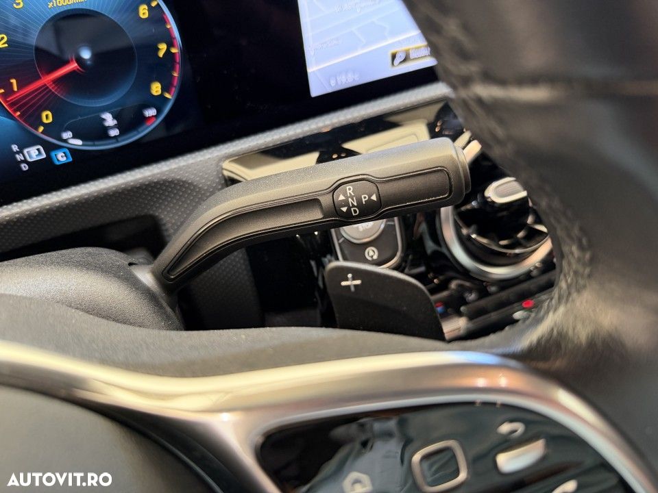 Mercedes-Benz CLA 180 - 12