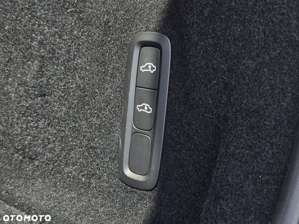 Volvo XC 60 B5 B AWD Ultra Dark - 10