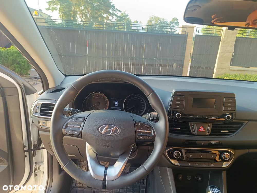 Hyundai i30 1.0 T-GDI Modern - 10