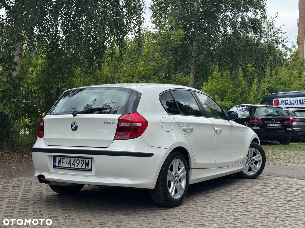 BMW Seria 1 116i - 6