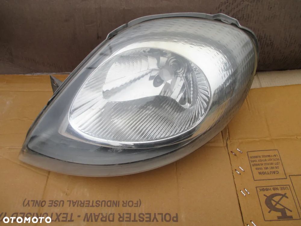 Lampa lewa VIVARO TRAFIC VALEO EUROPA - 1