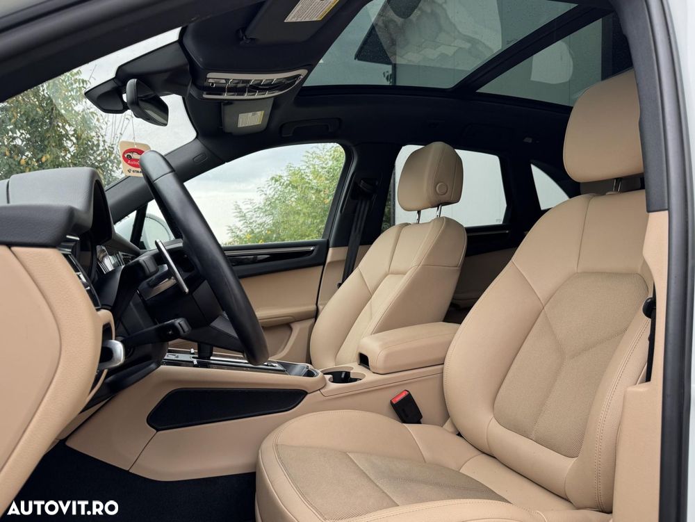 Porsche Macan - 6