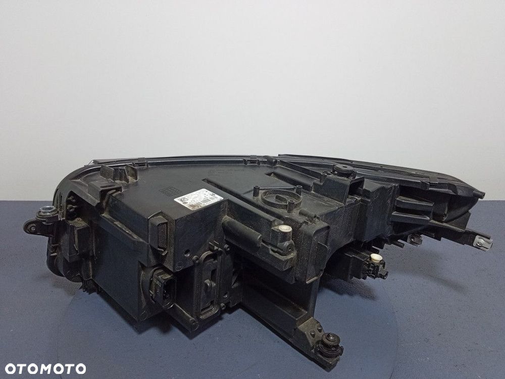 TIGUAN II LIFT REFLEKTOR PRAWY LED EU 5NB941036G - 2