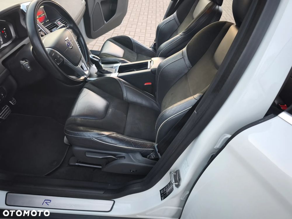 Volvo XC 60 D4 Geartronic Summum - 24