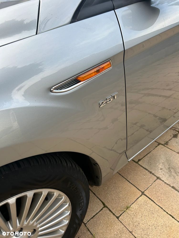 Ford Mondeo - 4