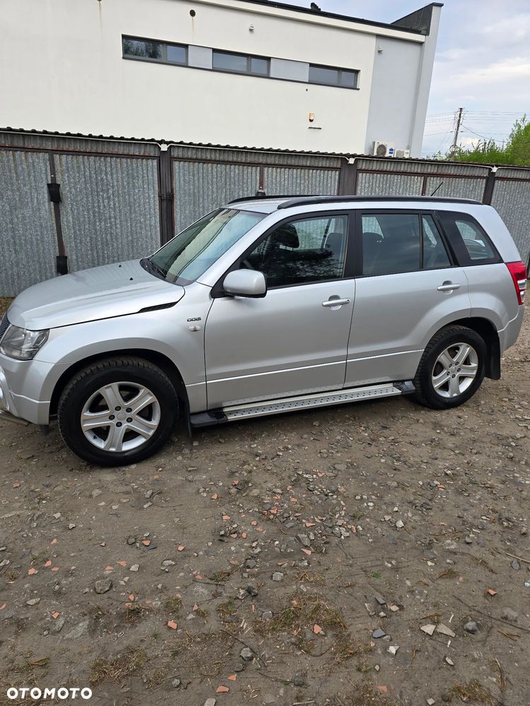 Suzuki Grand Vitara 1.9 DDiS - 11