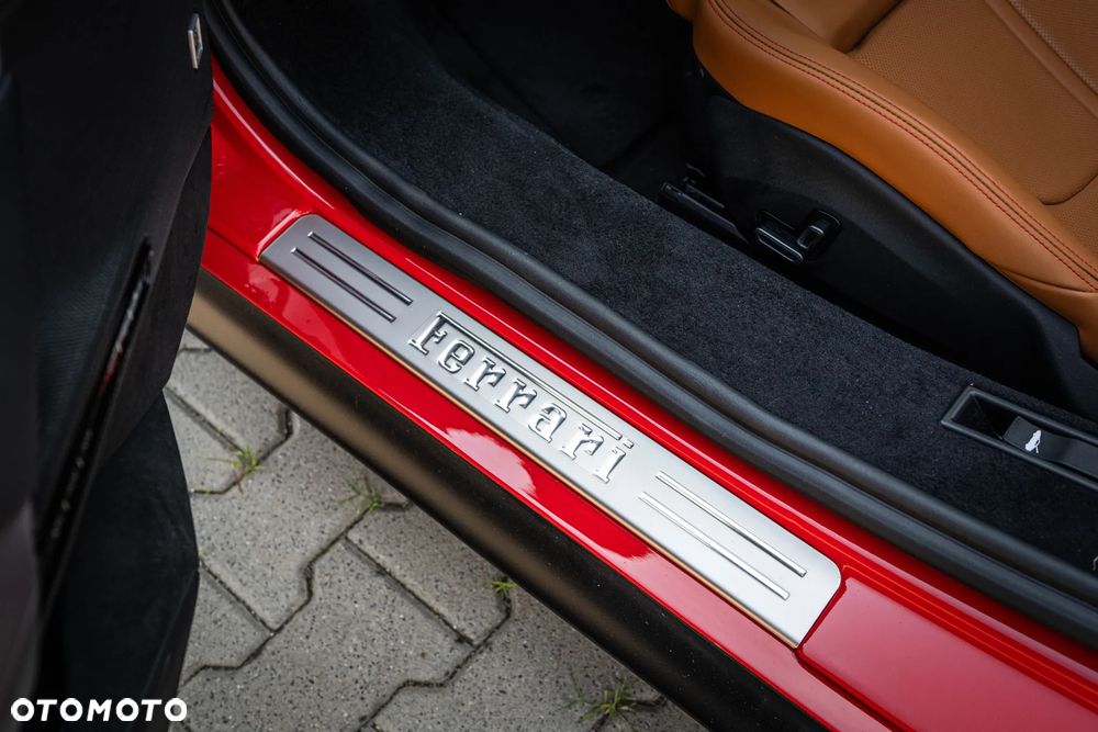Ferrari SF90 Spider - 19