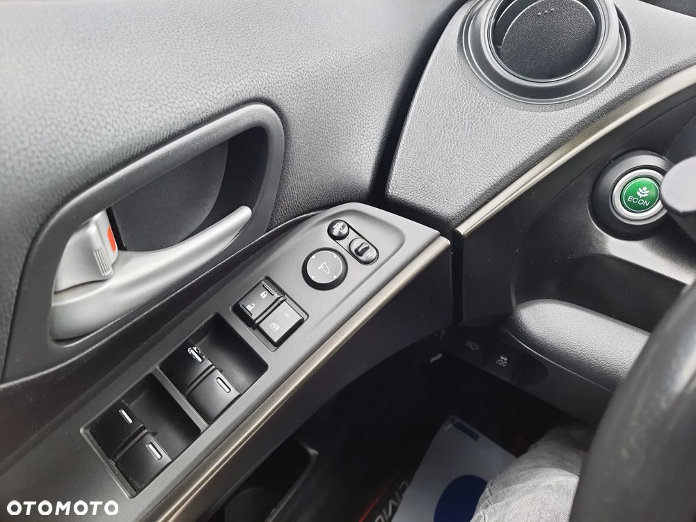 Honda Civic 1.4 i-VTEC Sport Black Edition - 19