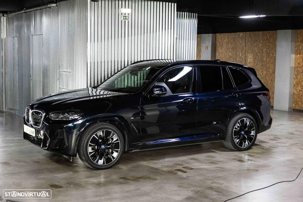 BMW iX3 M Sport Impressive - 21