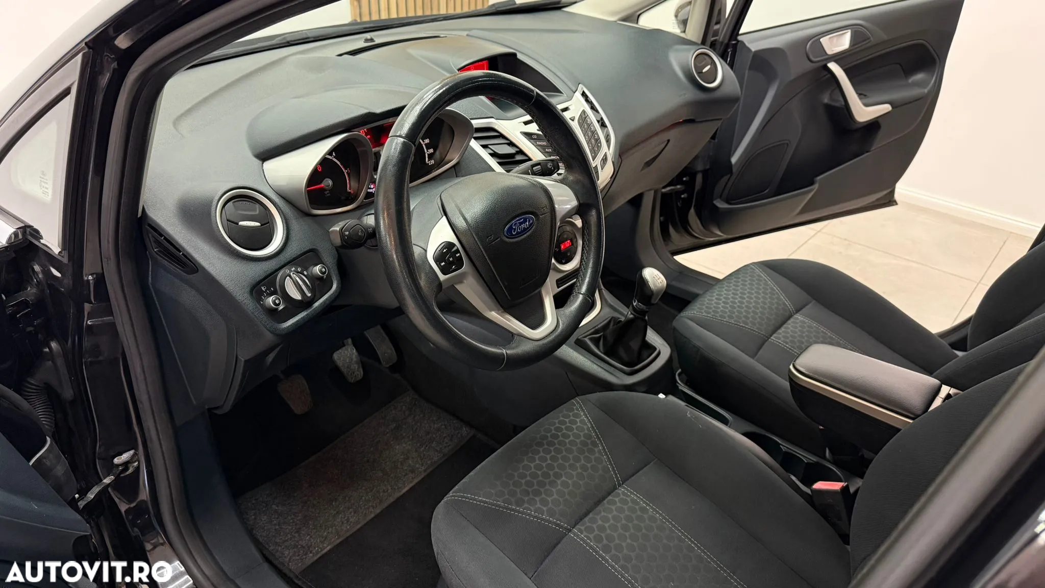 Ford Fiesta 1.6 TDCi Titanium - 6