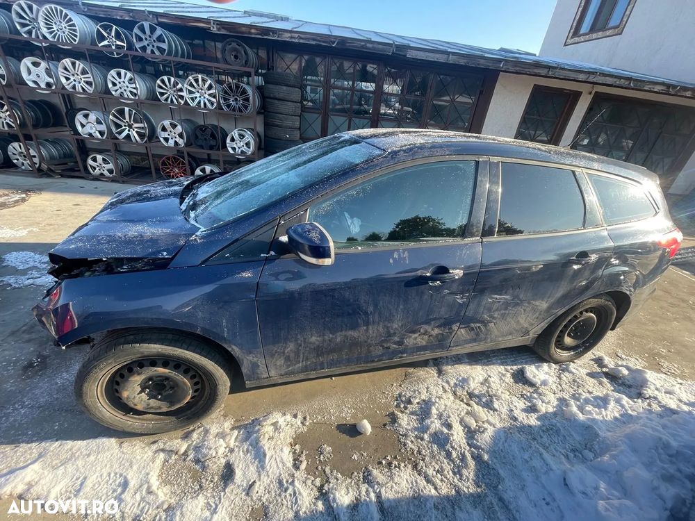 Dezmembram Ford Focus 3 1.6 tdci break - 3