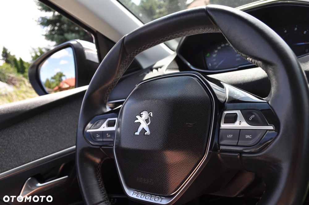Peugeot 3008 - 11