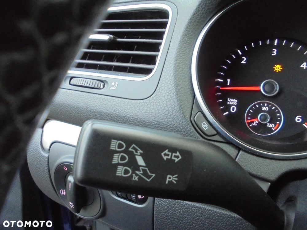 Volkswagen Golf 1.6 TDI DPF Comfortline - 31