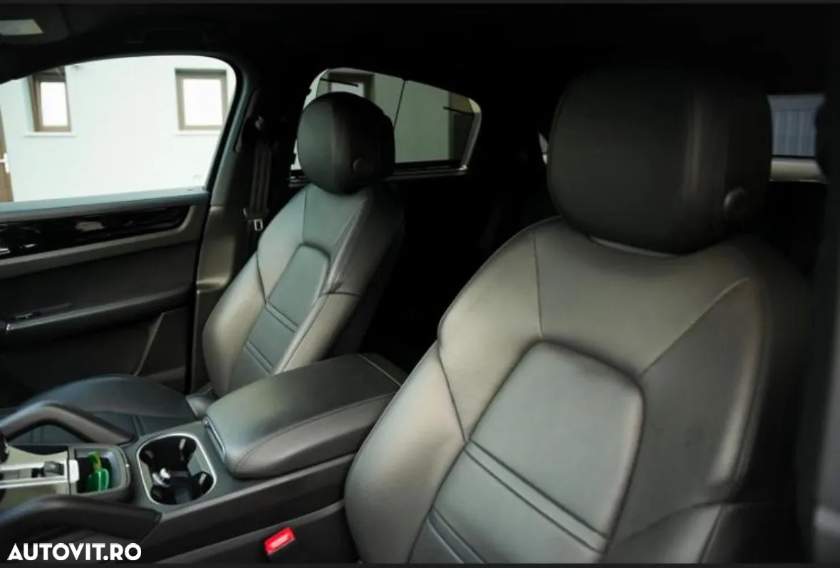 Porsche Cayenne Coupe - 6