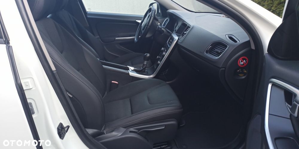 Volvo S60 D2 Edition - 23