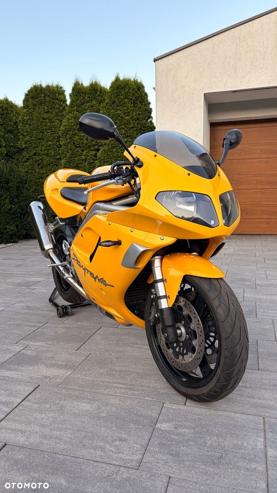 Triumph Daytona - 2