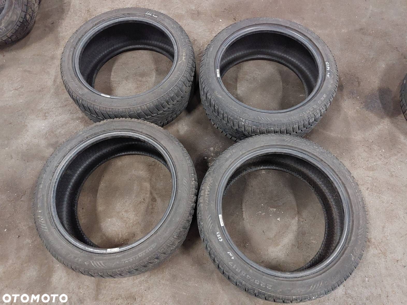 OPONY ZIMOWE 4 SZT 225/45R17 2014R DUNLOP SP WINTER SPORT 4D - 1