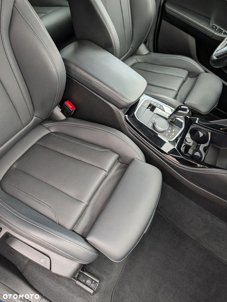 BMW X4 xDrive20i mHEV M Sport sport - 13