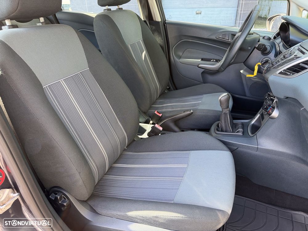 Ford Fiesta 1.25 Techno - 8