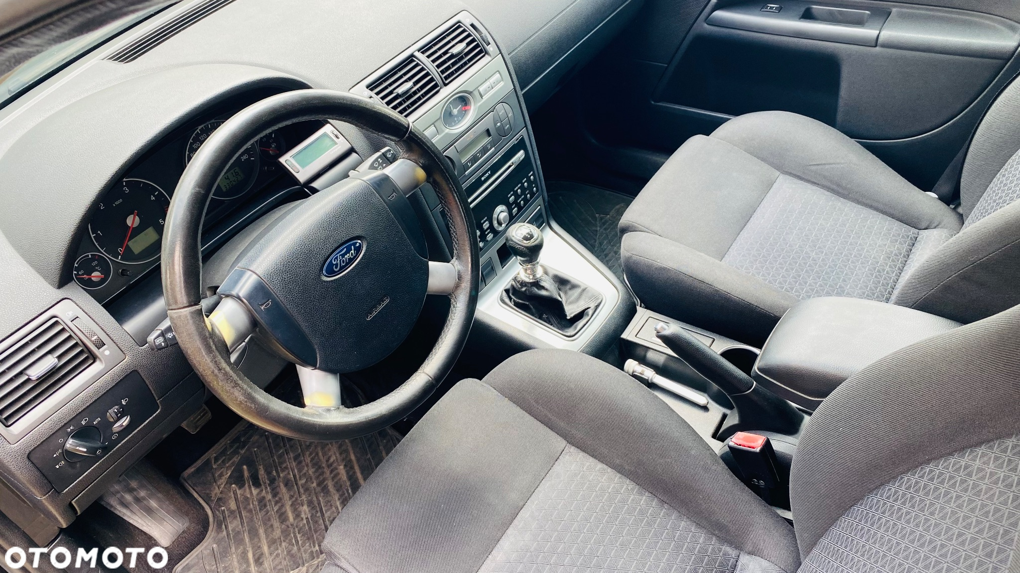 Ford Mondeo - 11