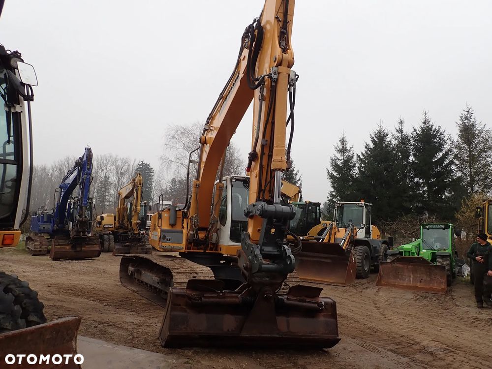 Liebherr R906 LC - 2