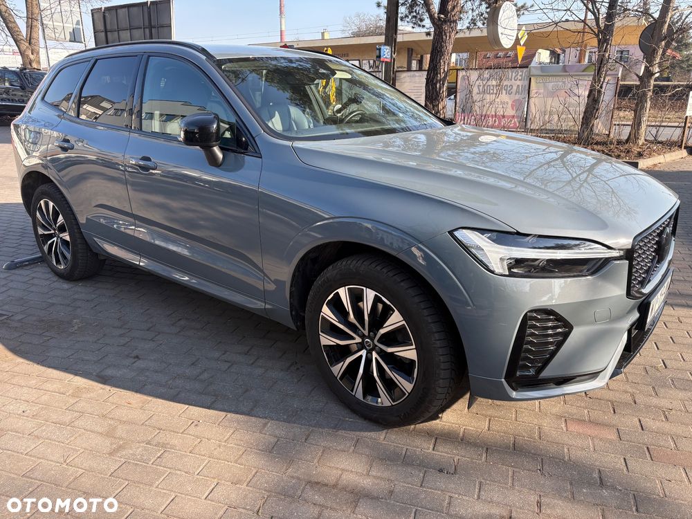 Volvo XC 60 B4 D Plus Dark - 2
