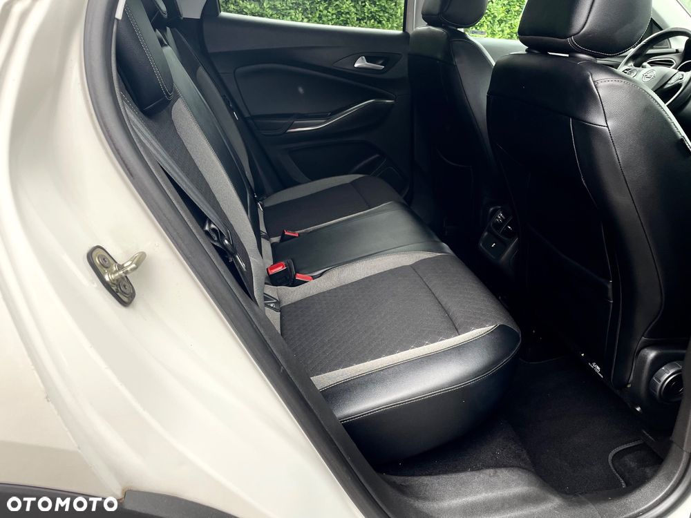 Opel Grandland X 1.6 D Start/Stop Business Edition - 9