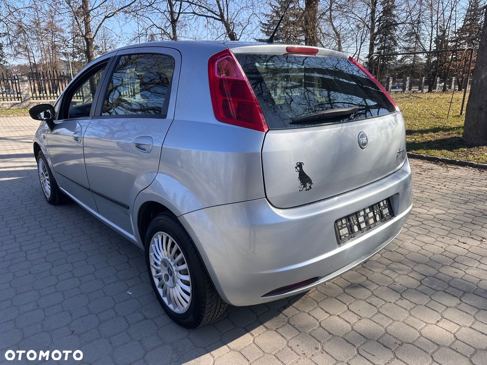 Fiat Grande Punto - 2