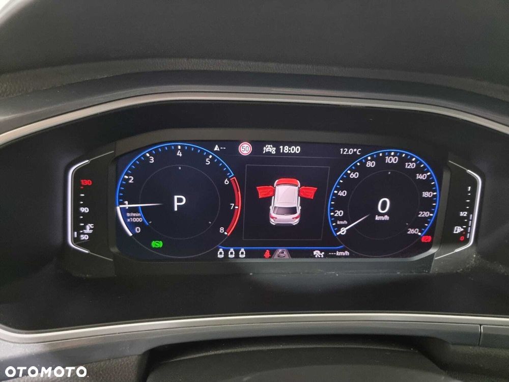 Volkswagen T-Roc - 23