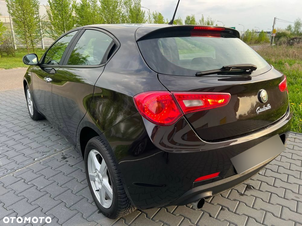 Alfa Romeo Giulietta 1.6 JTDM Veloce - 7