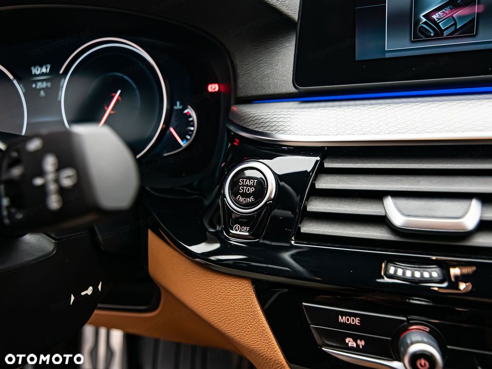 BMW Seria 5 520d xDrive - 19