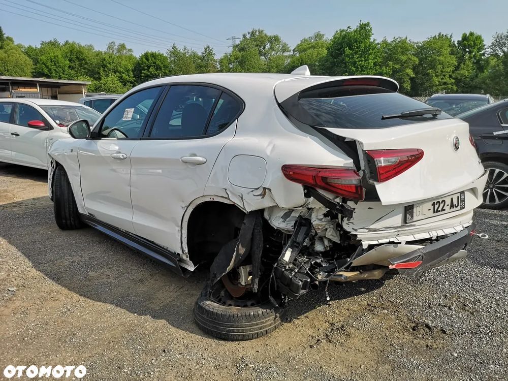 Alfa Romeo Stelvio 2.2 16V AT8 - 13